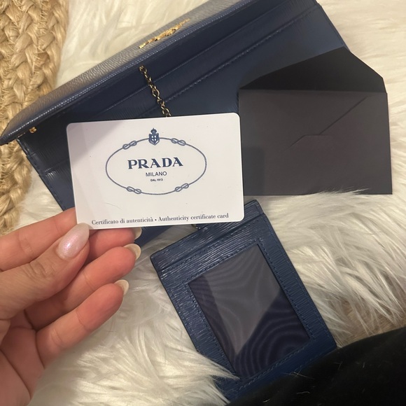 Prada wallet - Picture 3 of 5